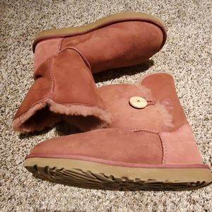 Ugg boots women's size 9